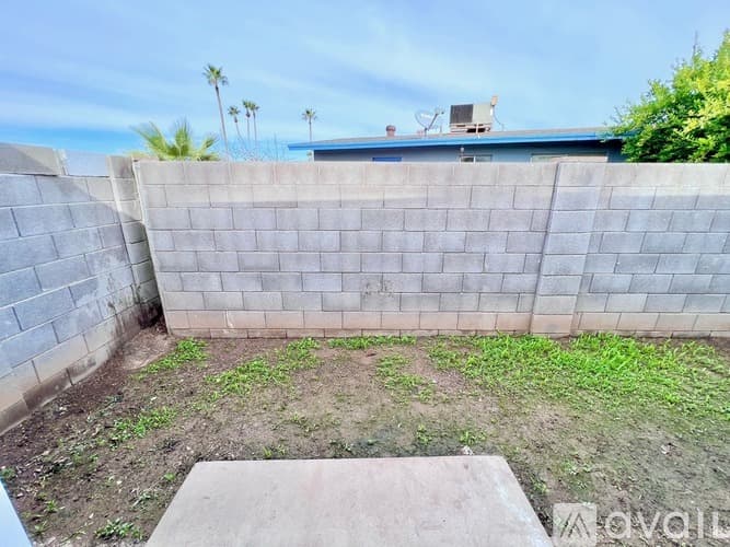 Glendale Apartment: 7013 N 76th Ave