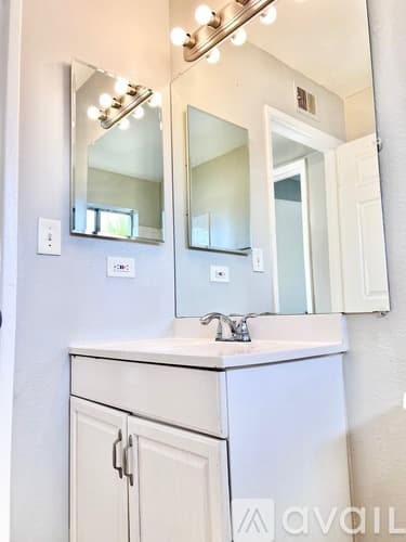 Glendale Apartment: 7013 N 76th Ave