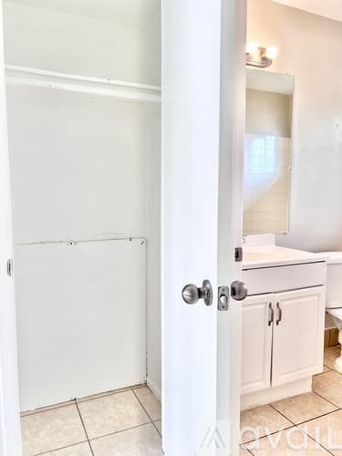 Glendale Apartment: 7013 N 76th Ave