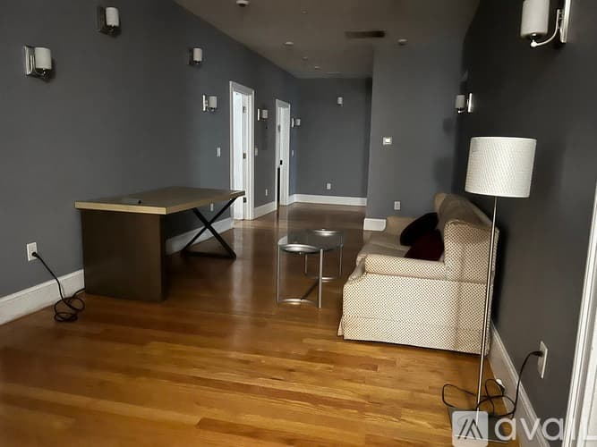 Boston Apartment: 1778 Commonwealth Ave