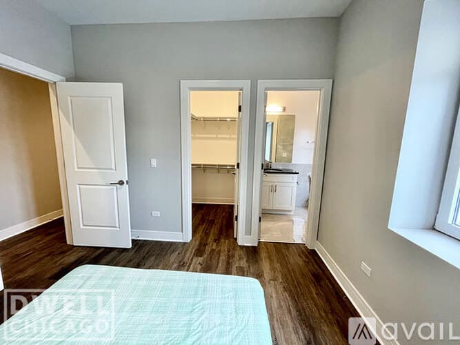 Chicago Apartment: 927 Irving Park Rd