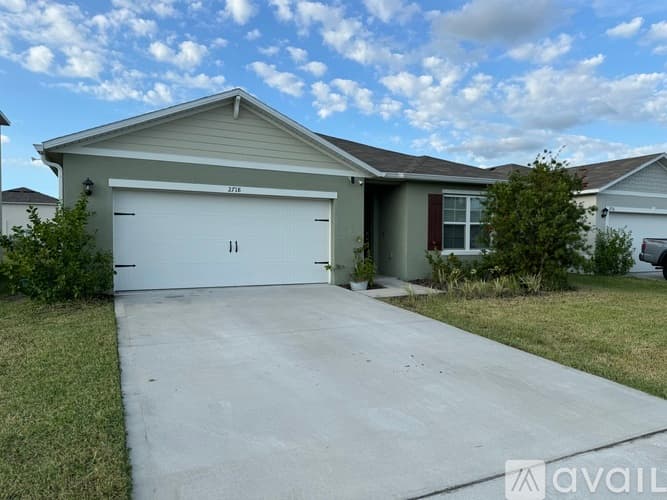 Edgewater House: 2718 Fieldbrooke Way