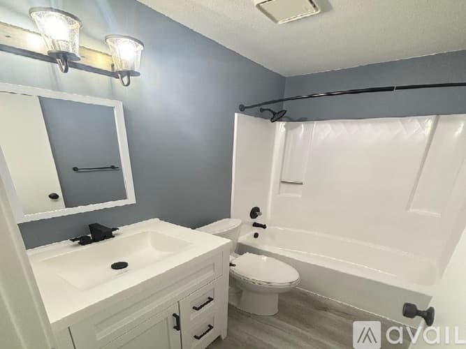 Prior Lake House: 4310 Grainwood Cir NE