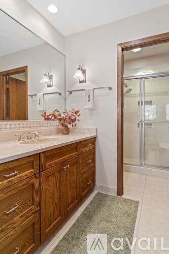 Stillwater House: 8820 Neal Avenue North