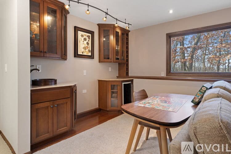 Stillwater House: 8820 Neal Avenue North
