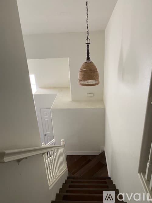 Corona House: 949 Palermo Lane