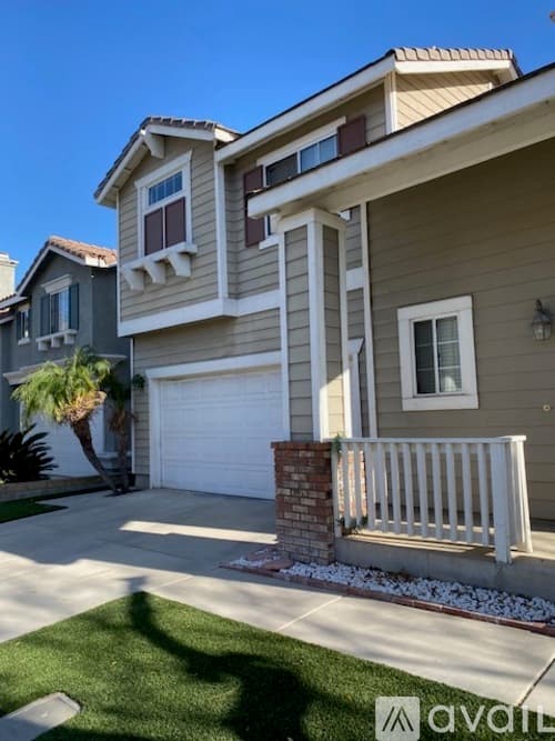 Corona House: 949 Palermo Lane