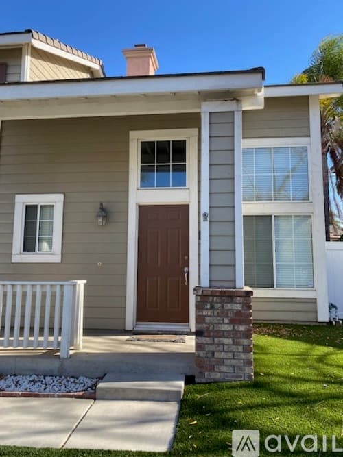 Corona House: 949 Palermo Lane