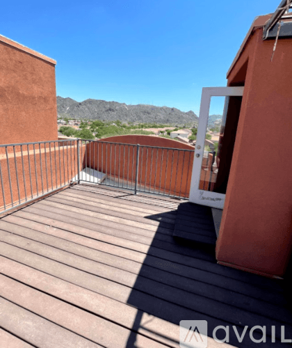 Phoenix Apartment: 112 W Milada Dr