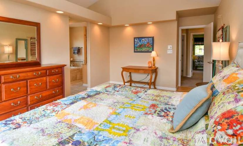 Arvada House: 10439 West 82nd Avenue