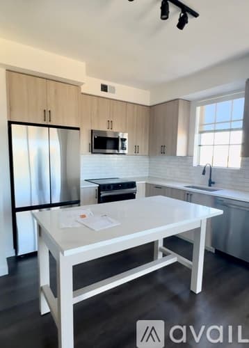 Tampa Apartment: 930 W Spruce St