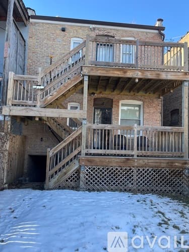 Chicago Apartment: 6145 S Eberhart Ave