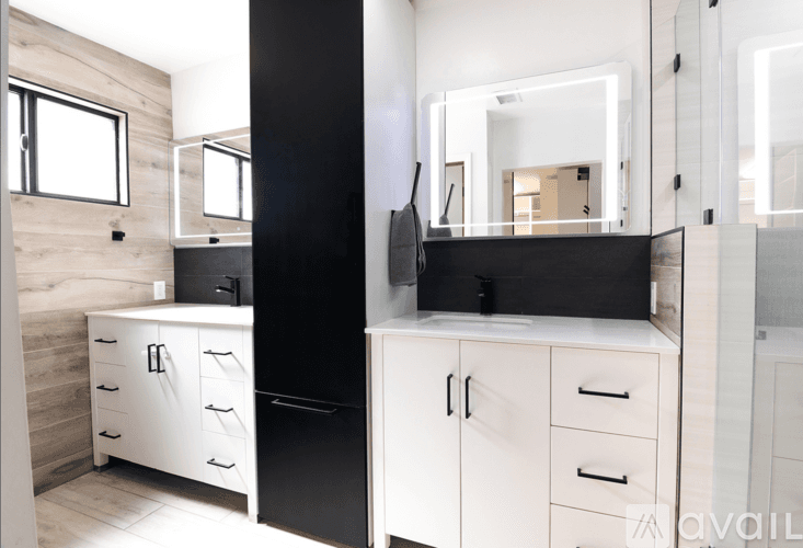 Los Angeles House: 18328 Bessemer St