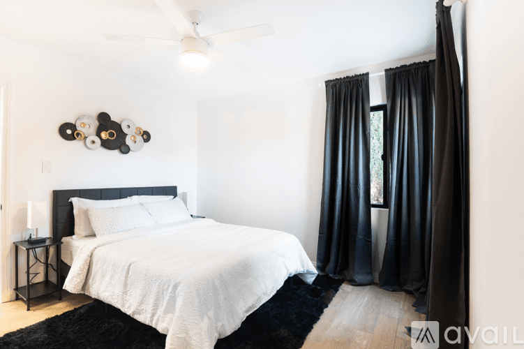 Los Angeles House: 18328 Bessemer St