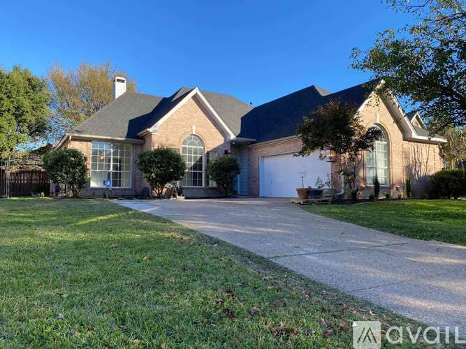 Arlington House: 2409 North Hunter Place Lane