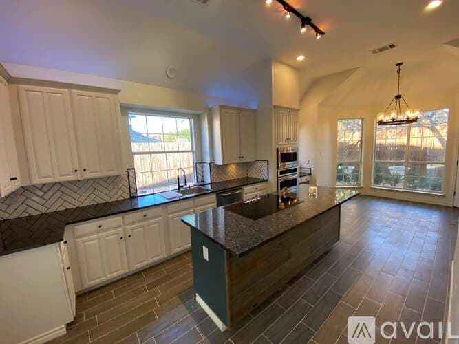 Arlington House: 2409 North Hunter Place Lane