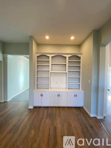 Arlington House: 2409 North Hunter Place Lane