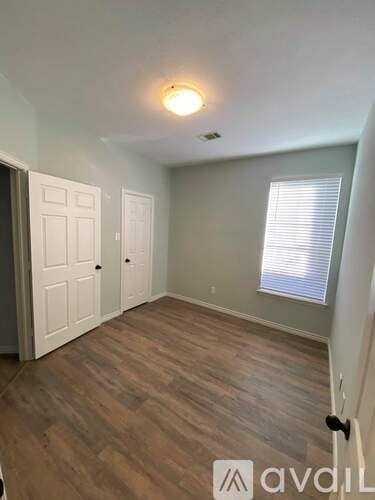 Arlington House: 2409 North Hunter Place Lane