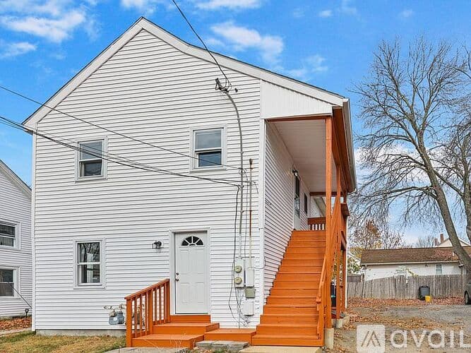 Putnam Apartment: 45 Battey Street