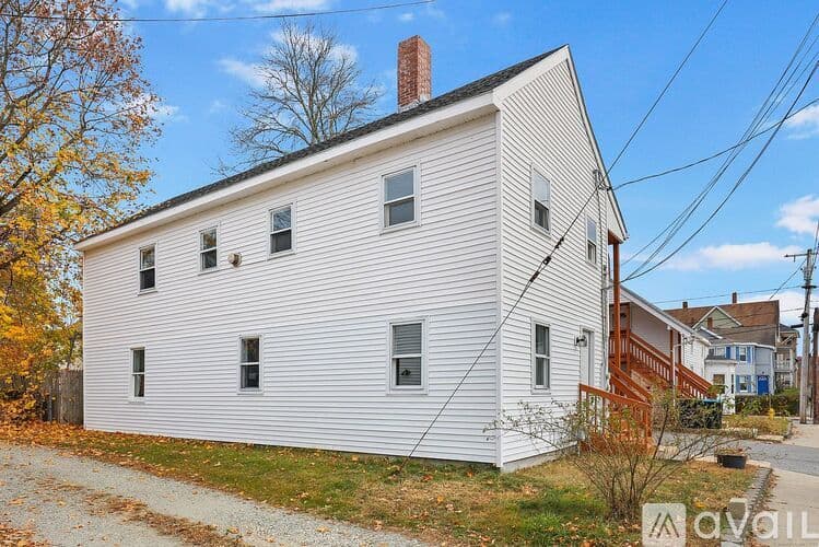 Putnam Apartment: 45 Battey Street