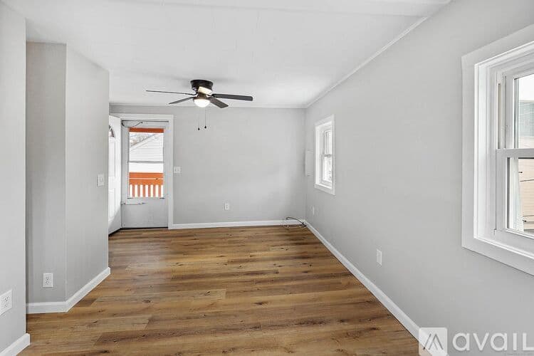 Putnam Apartment: 45 Battey Street