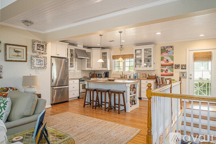 Tybee Island House: 1701 Chatham Ave