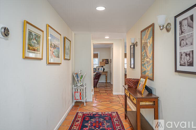 Tybee Island House: 1701 Chatham Ave