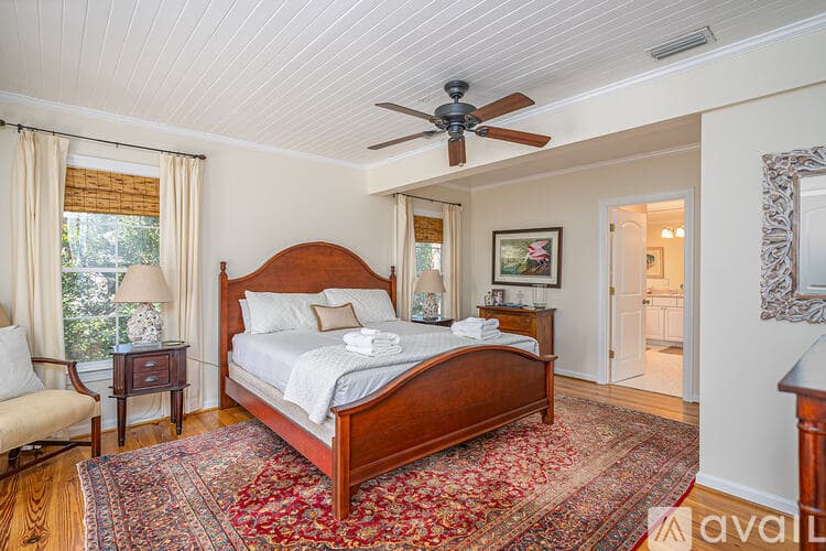Tybee Island House: 1701 Chatham Ave
