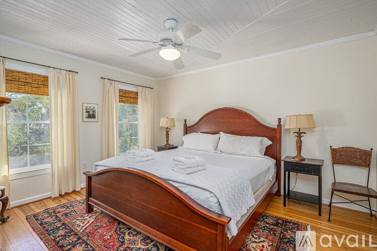 Tybee Island House: 1701 Chatham Ave
