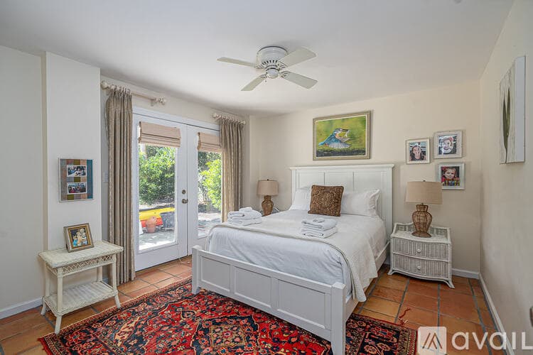 Tybee Island House: 1701 Chatham Ave
