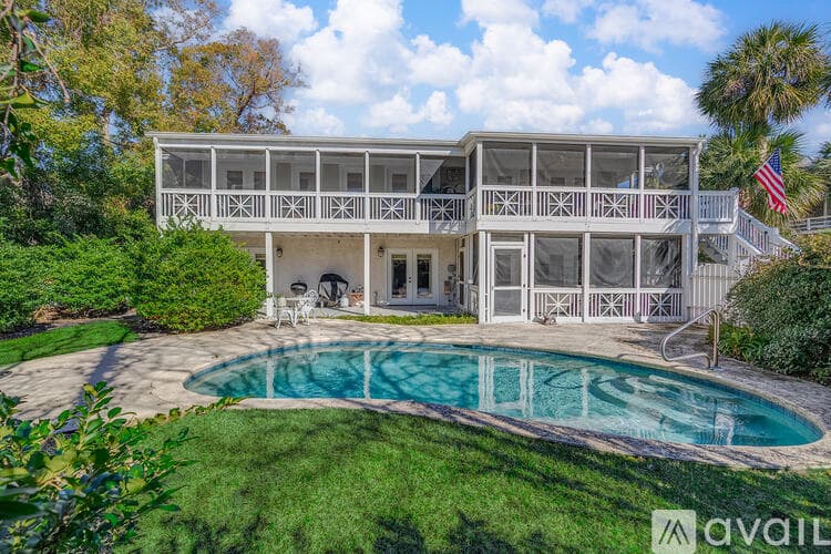 Tybee Island House: 1701 Chatham Ave