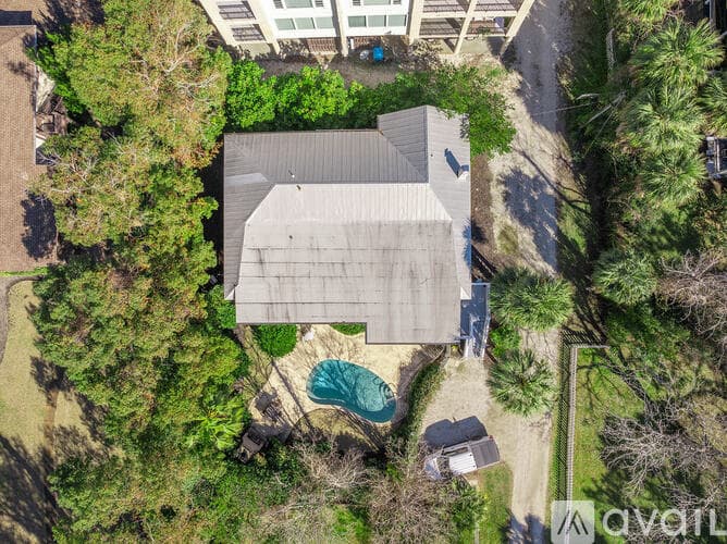 Tybee Island House: 1701 Chatham Ave