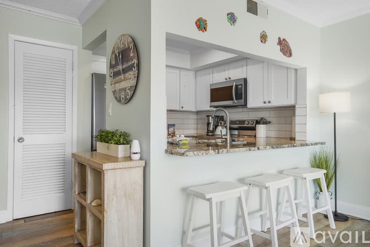 St. Pete Beach Apartment: 4103 Gulf Blvd