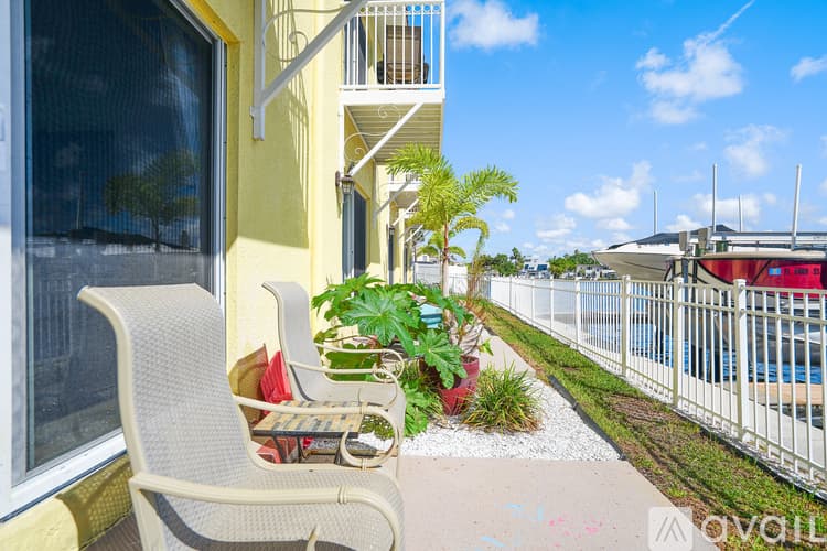 St. Pete Beach Apartment: 4103 Gulf Blvd