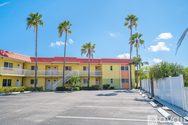 St. Pete Beach Apartment: 4103 Gulf Blvd