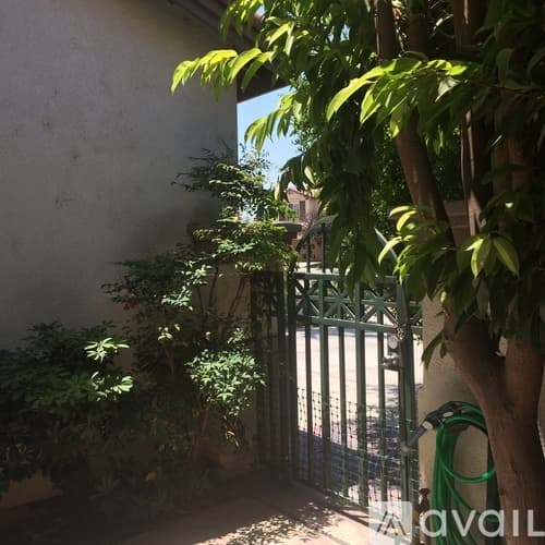 Lake Elsinore Apartment: Kimberly Ct