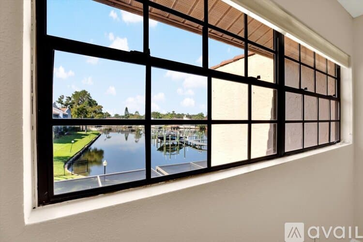 Tampa Condo: 10416 Saint Tropez Place