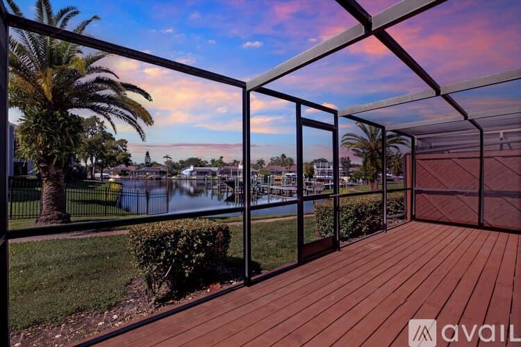 Tampa Condo: 10416 Saint Tropez Place