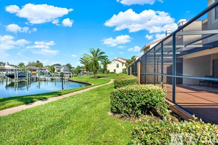 Tampa Condo: 10416 Saint Tropez Place