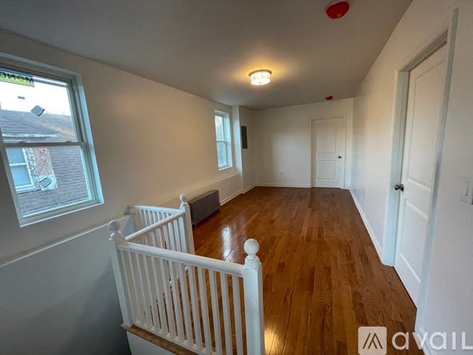 The Bronx Apartment: 3985 Saxon Ave