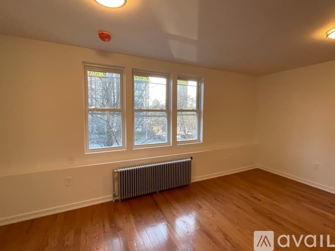 The Bronx Apartment: 3985 Saxon Ave