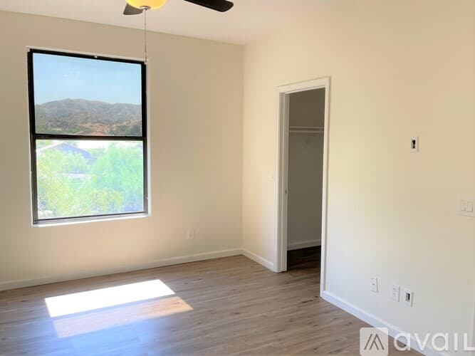Phoenix Apartment: 112 W Milada Dr
