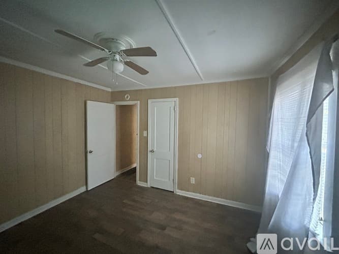 Albany House: 1421 Edgerly Ave