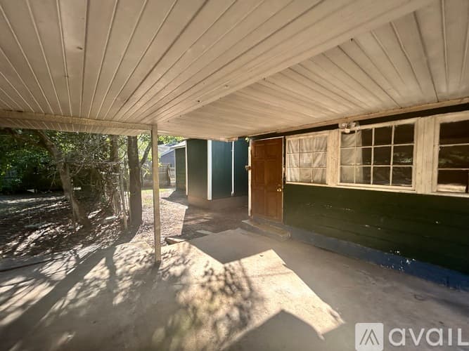 Albany House: 1421 Edgerly Ave