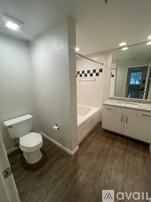 Tampa Apartment: 2411 W Horatio St