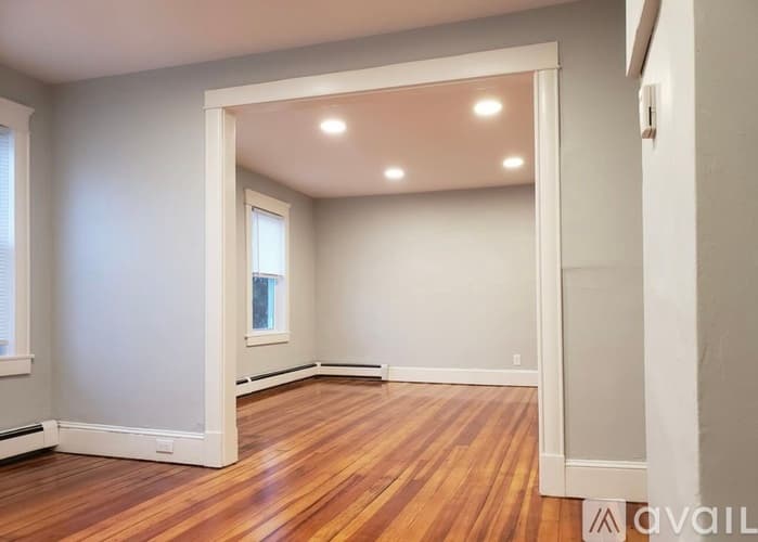 Providence Apartment: 313 315 New York Ave