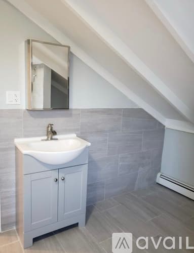 Providence Apartment: 313 315 New York Ave