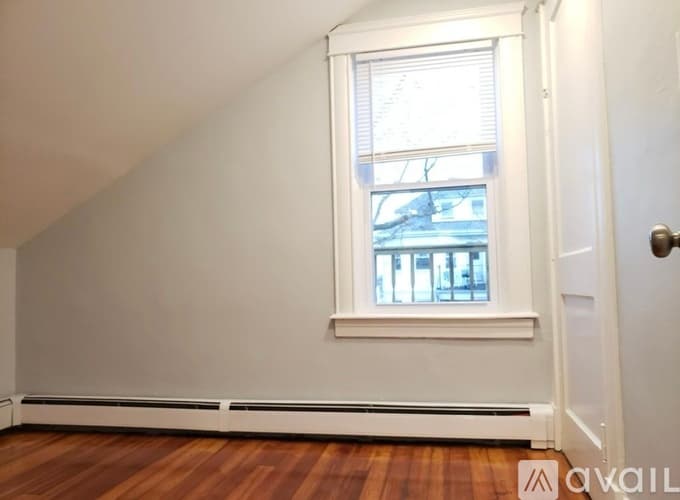 Providence Apartment: 313 315 New York Ave