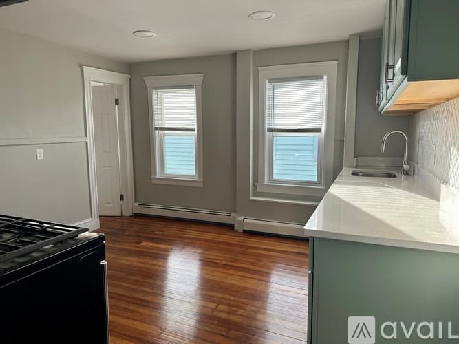 Providence Apartment: 313 315 New York Ave