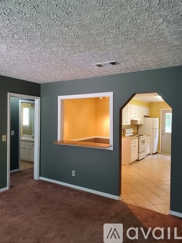 Covington Apartment: 55 Plum Orchard Road